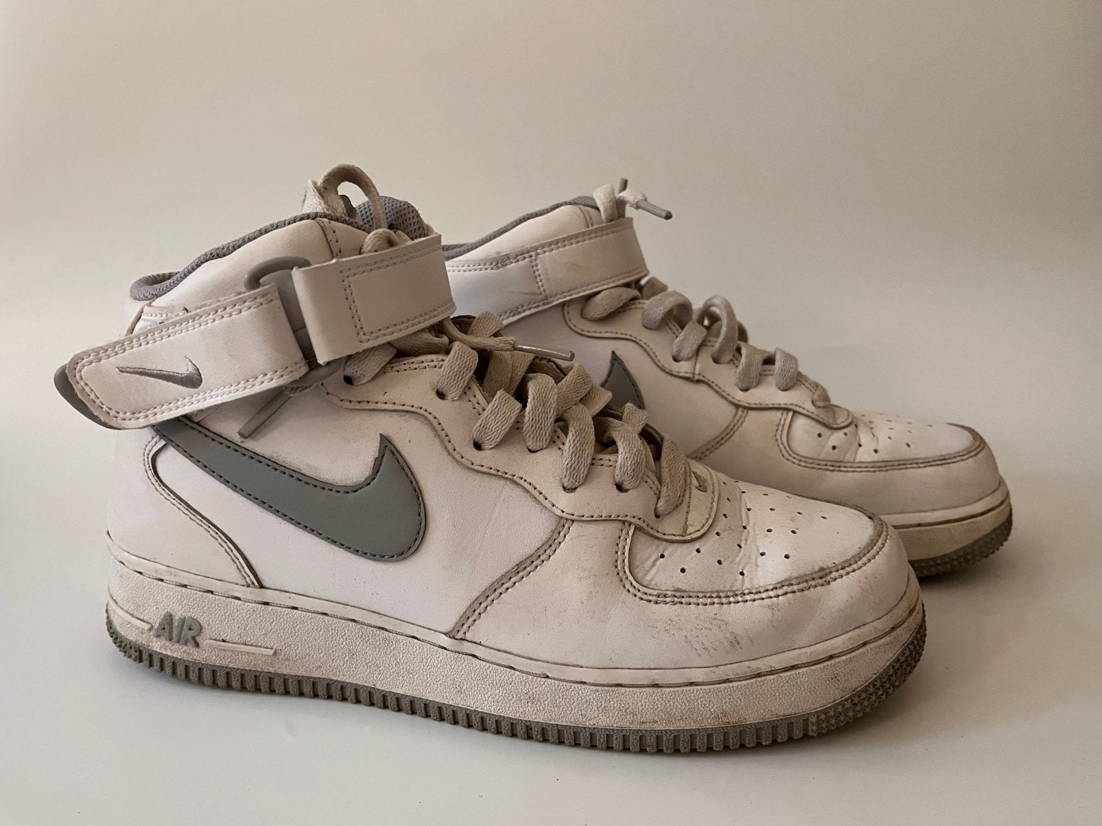 Nike Air Force 1 Mid '07 – white/wolf grey, maat 40,5, Kleding | Dames, Schoenen, Gedragen, Sneakers of Gympen, Wit, Ophalen of Verzenden