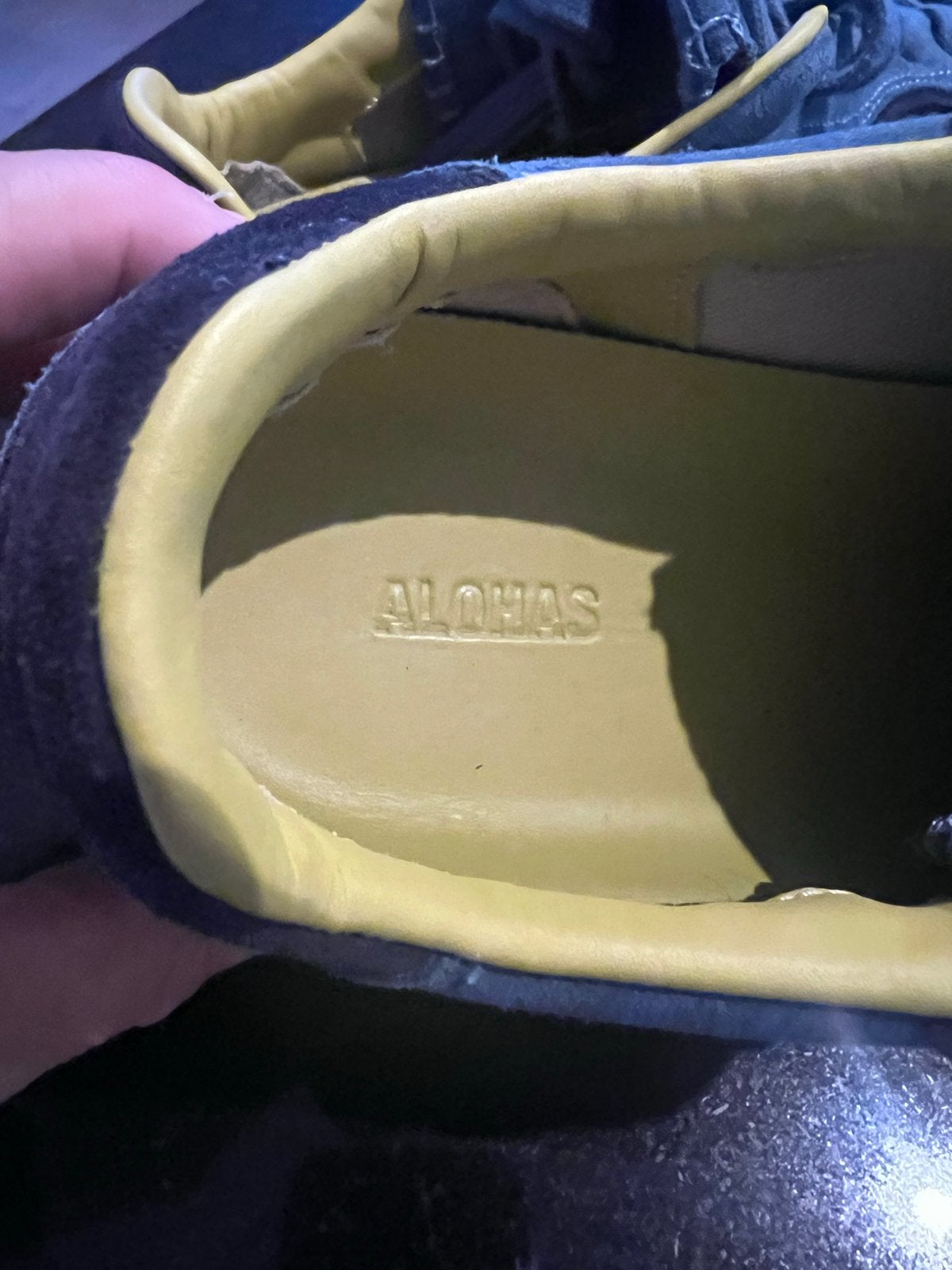 Alohas sneakers - Blauw suède - Maat 40, Ophalen of Verzenden, Zo goed als nieuw, Blauw, Sneakers of Gympen