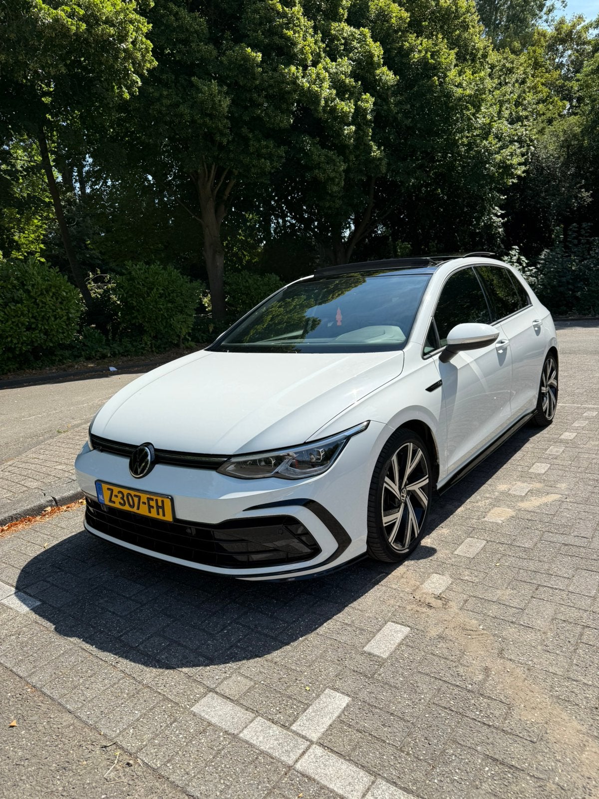 Volkswagen Golf 1.5 Etsi 150pk 7-DSG 2021 R-Line Panoramadak, Auto's, 1498 cc, 4 cilinders, Leder en Stof, Wit