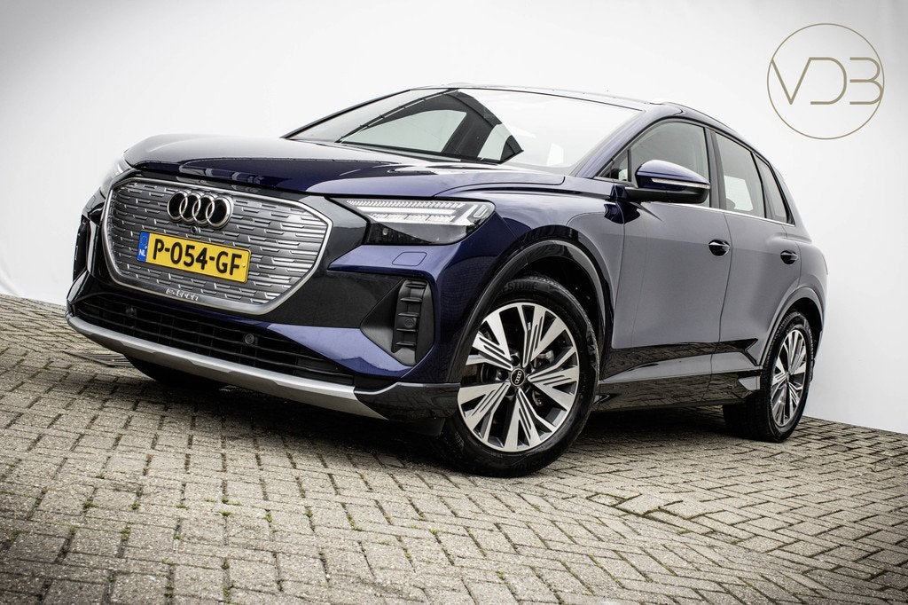 Audi Q4 e-tron 40 SOH 97% Launch edition Advanced 77 kWh, Zwart, Blauw, Q4 e-tron, 204 pk