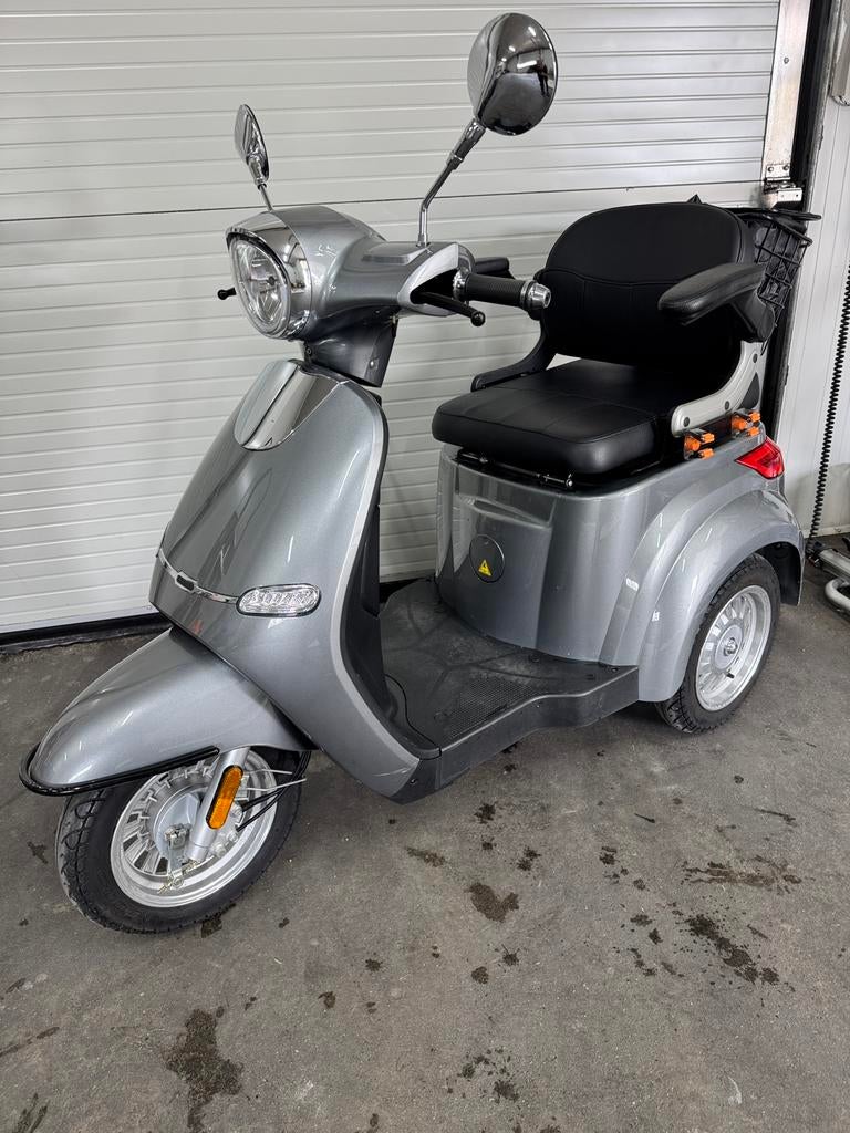 Hele mooie BTC Tri e-Cruise driewiels scootmobiel, Ophalen, Zo goed als nieuw, 46 km of meer, 16 km/u of meer