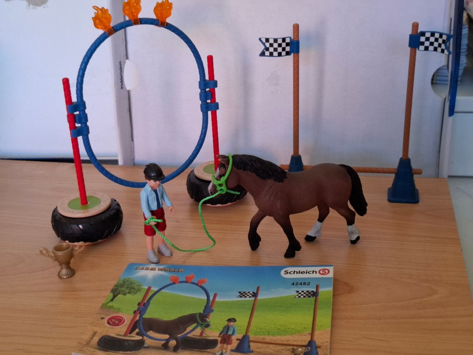 Schleich Farm world 42482 pony behendigheidswedstrijd, Ophalen of Verzenden, Gebruikt, Jongen of Meisje