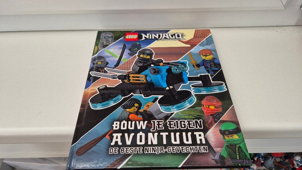 LEGO boek - Ninjago, Ophalen of Verzenden, Zo goed als nieuw, Lego