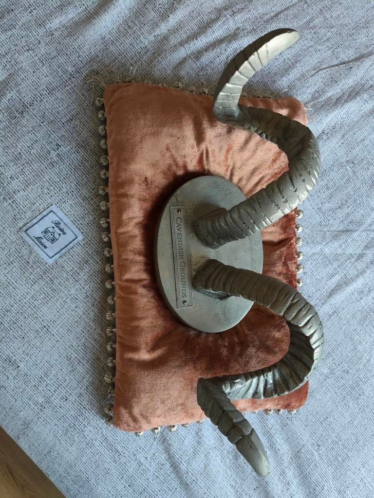 Riviera Maison stieren horen ijzer 45 b 18 L, Ophalen, Zilver, Overige materialen