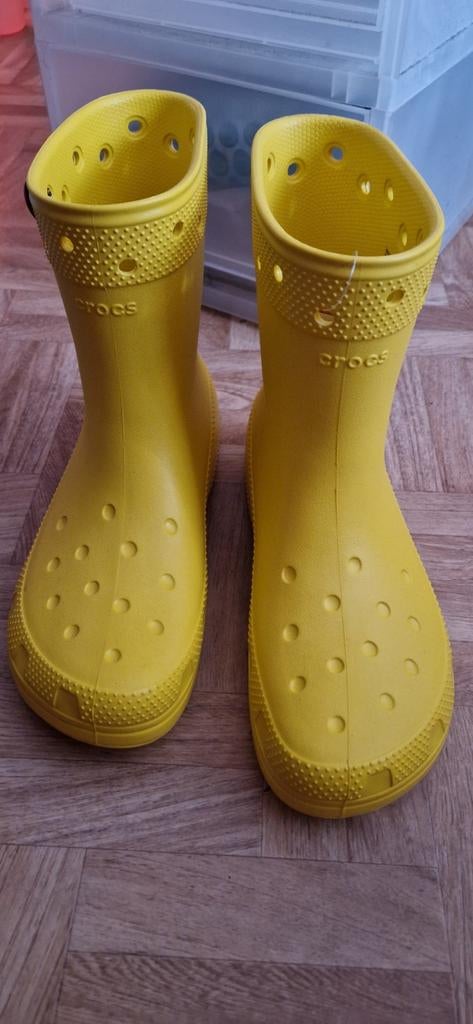 Nieuwe gele Crocs laarzen - unisex, maat 45-46, Kleding | Dames, Schoenen, Ophalen of Verzenden, Nieuw, Geel
