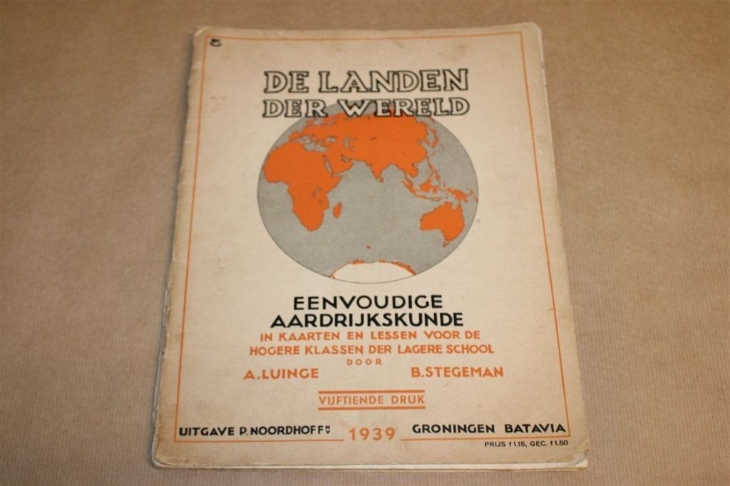 De Landen der Wereld — Aardrijkskunde & Kaarten Antiek 1939, Boeken, Gelezen, Ophalen of Verzenden, Landkaart, 1800 tot 2000