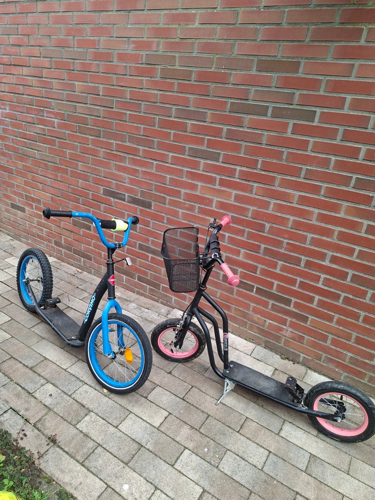 Twee leuke kindersteps, Ophalen, Gebruikt, Gewone step, Corvino