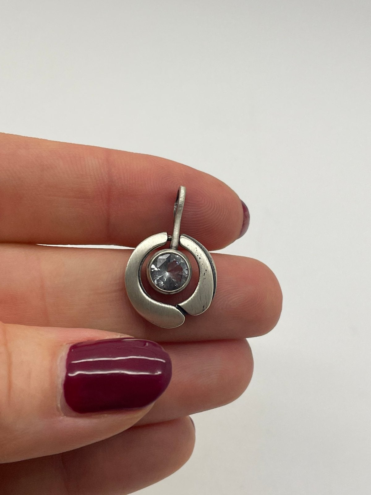 F840 Prachtige zilveren hanger Finse stijl, Overige voorstellingen, Ophalen of Verzenden, X, Zilver