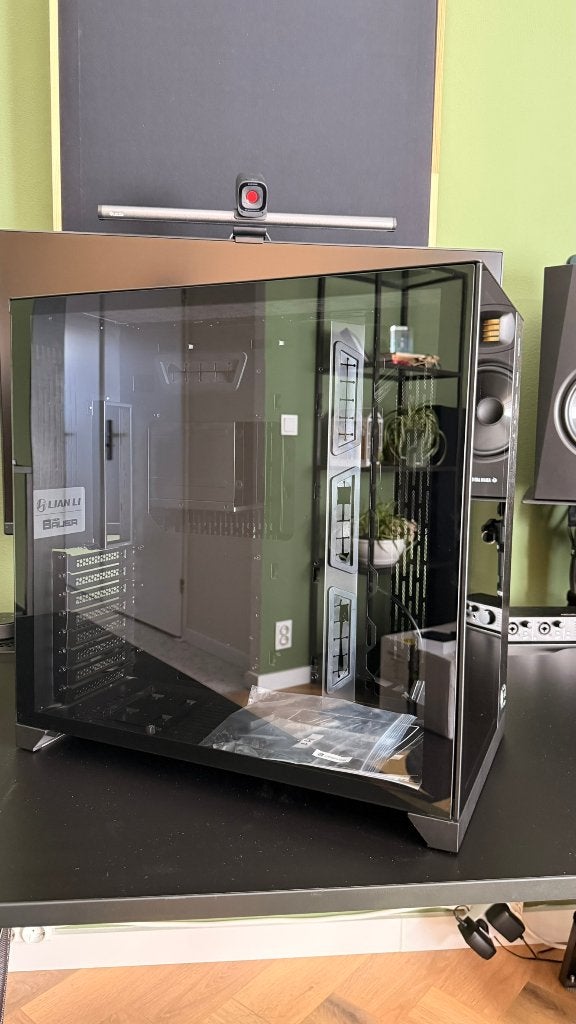LianLi O11 Dynamic Midi Tower - Compleet met accessoires, Computers en Software, Computerbehuizingen, Ophalen, Zo goed als nieuw