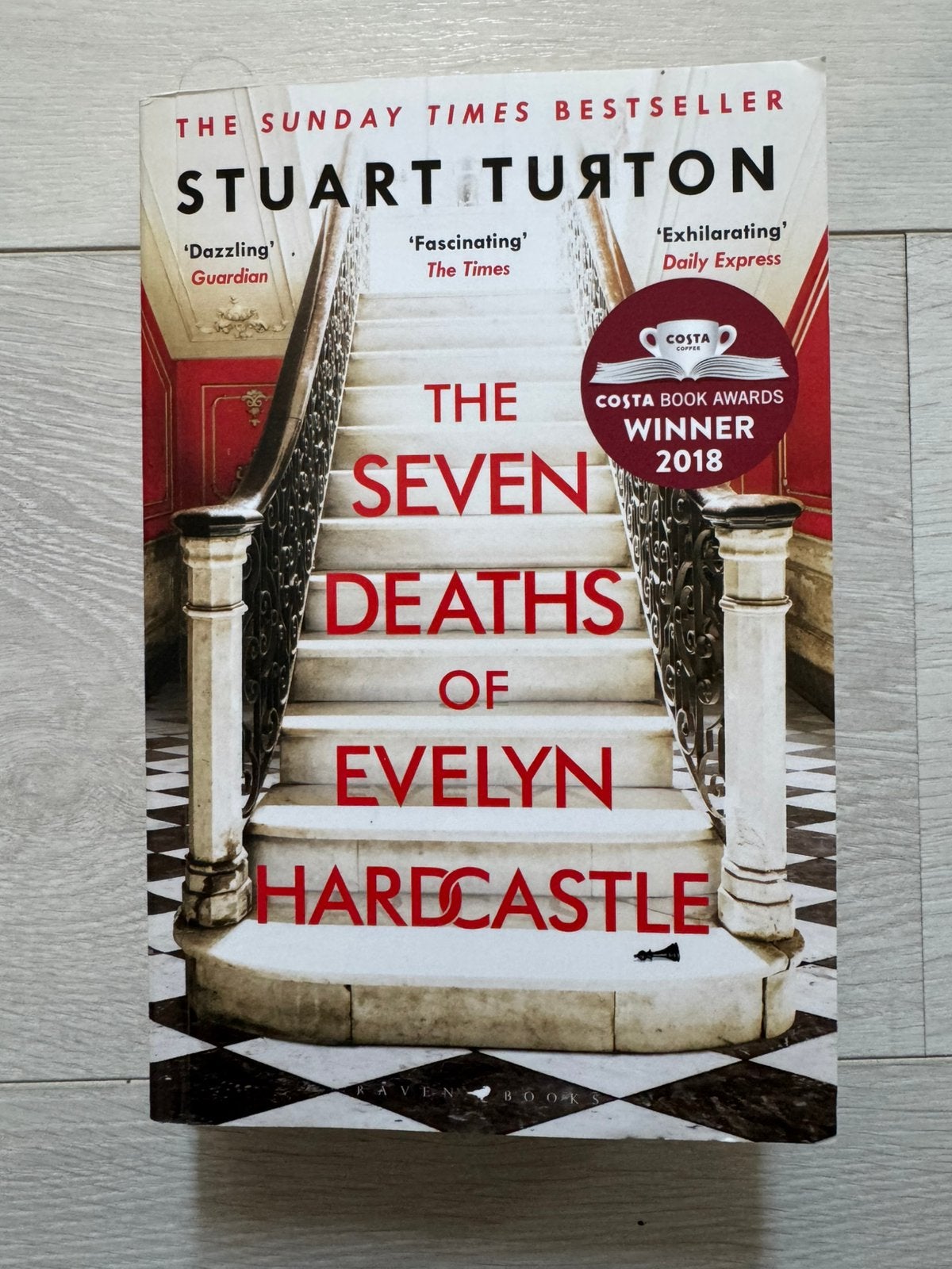 The seven deaths of Evelyn Hardcastle leesboek nieuw engels, Ophalen of Verzenden, Nieuw
