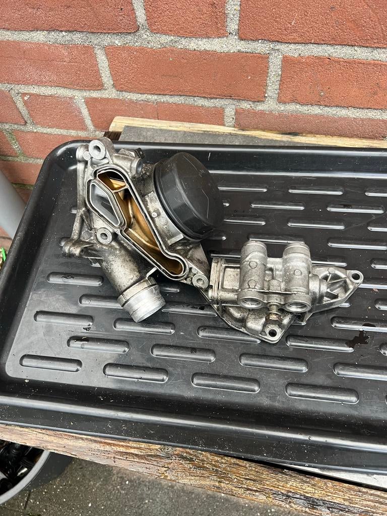 BMW N54 335i Oliefilterhuis met Thermostaat - Goede Staat, Gebruikt, Bmw, Bmw, BMW