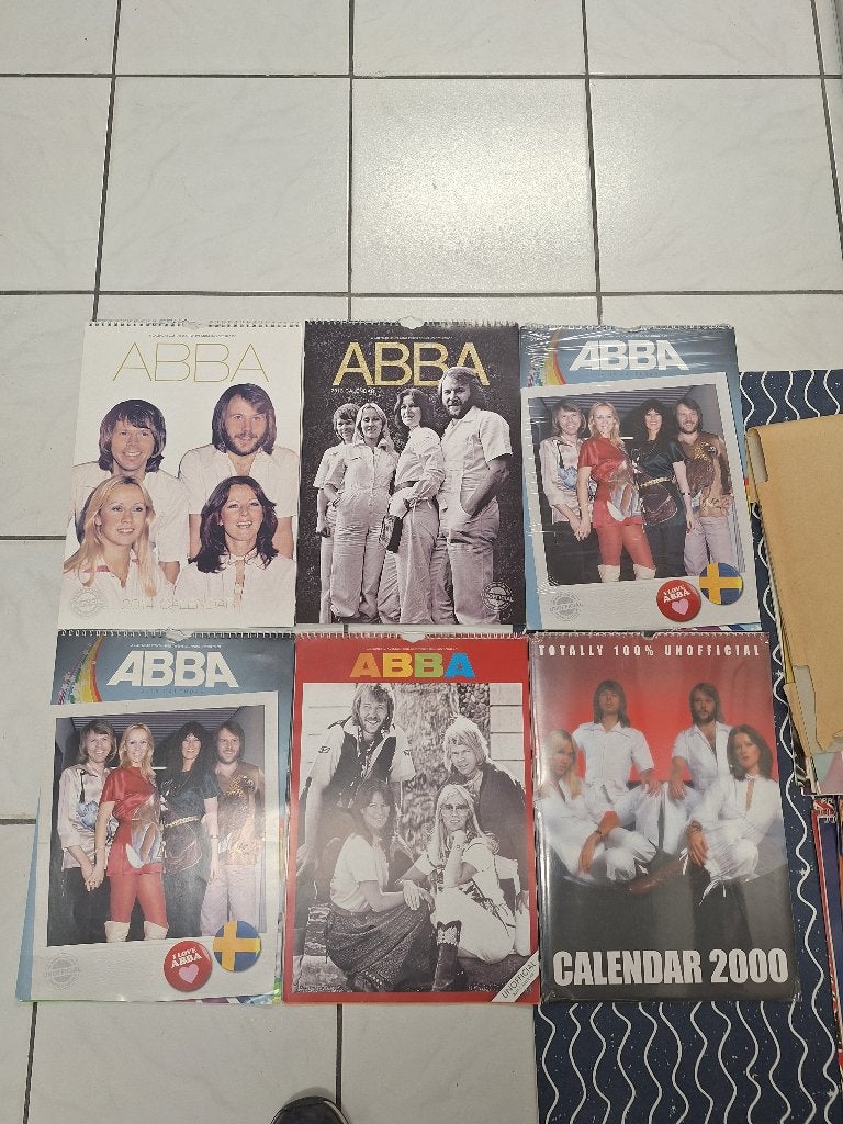 Oude originele kalenders ABBA jaren 2000 tot 2016, Diversen, Kalenders, Ophalen of Verzenden, Maandkalender, Zo goed als nieuw