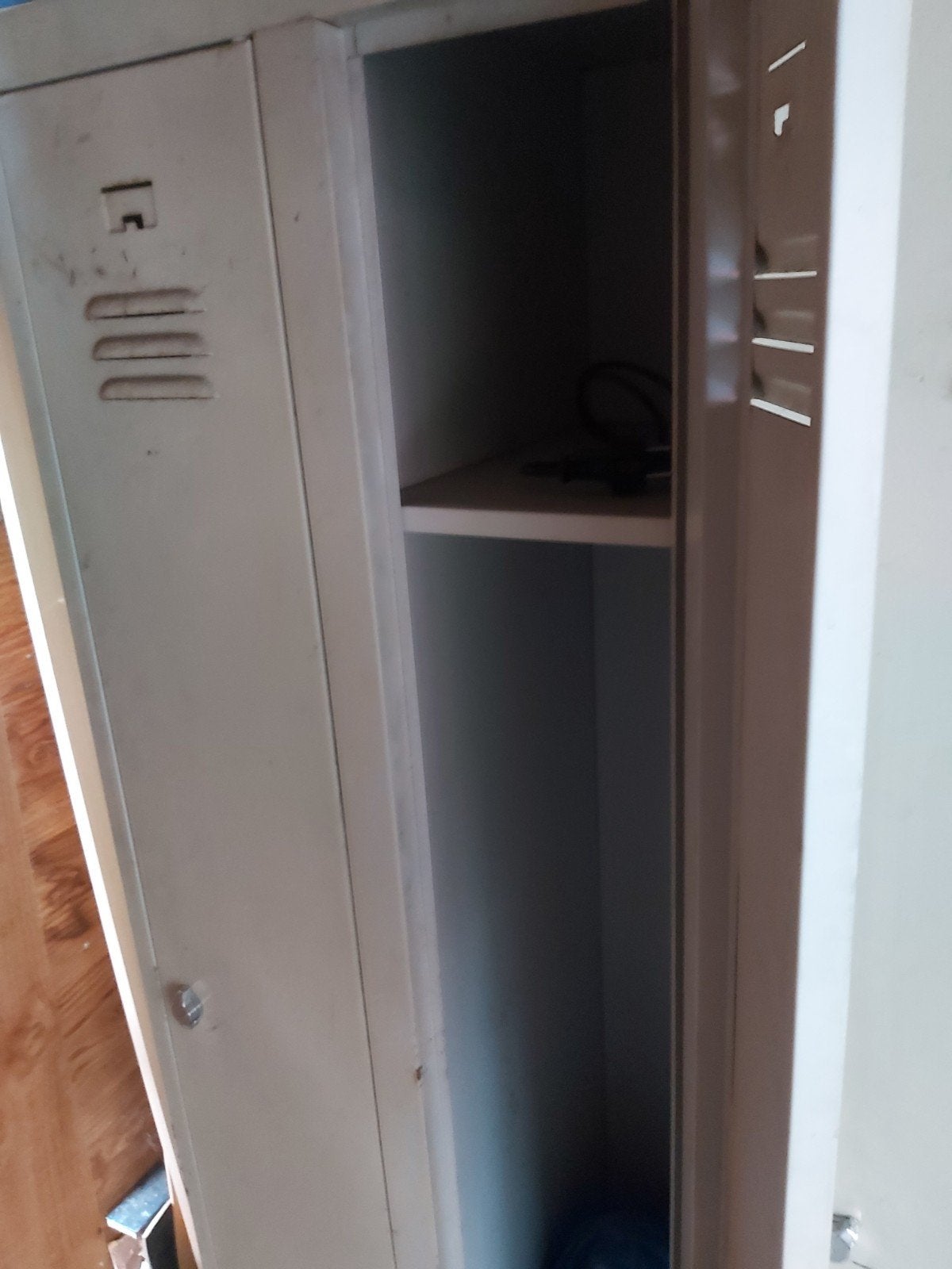 Lockerkast, Ophalen, Gebruikt