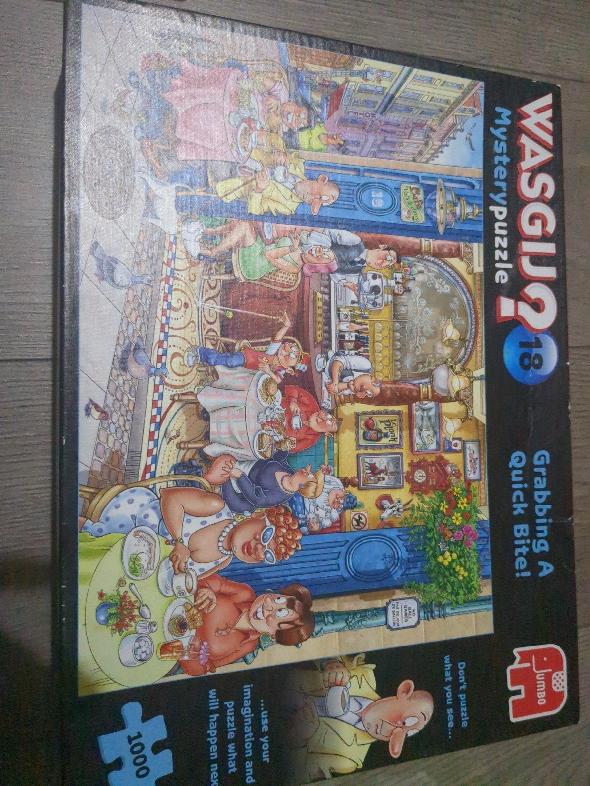 Wasgij Puzzel 18: Grabbing A Quick Bite! (1000), Ophalen of Verzenden, 500 t/m 1500 stukjes, Gebruikt, Legpuzzel