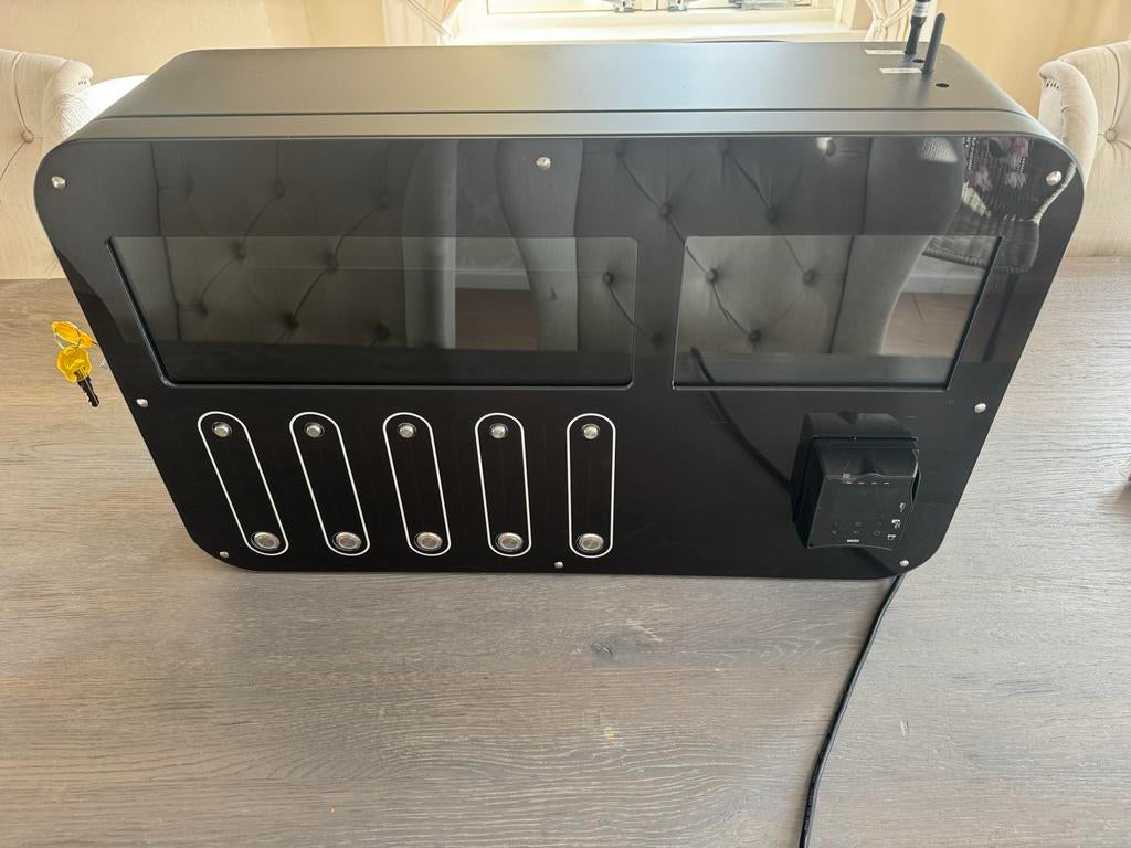 Luxe Parfum Vending Machine - Automatische Geurdispenser, Ophalen of Verzenden, Zo goed als nieuw