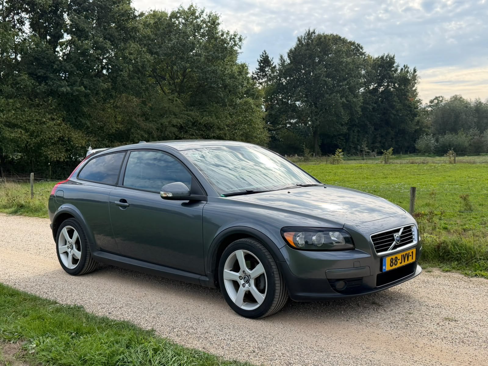 Volvo C30 1.8 2009 Titanium Grey., Auto's, 4 cilinders, 4 stoelen, Grijs, 1300 kg