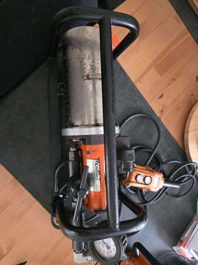 Holmatro hydraulische set 25 ton 720 bar, Ophalen, Hydraulisch, Garagekrik