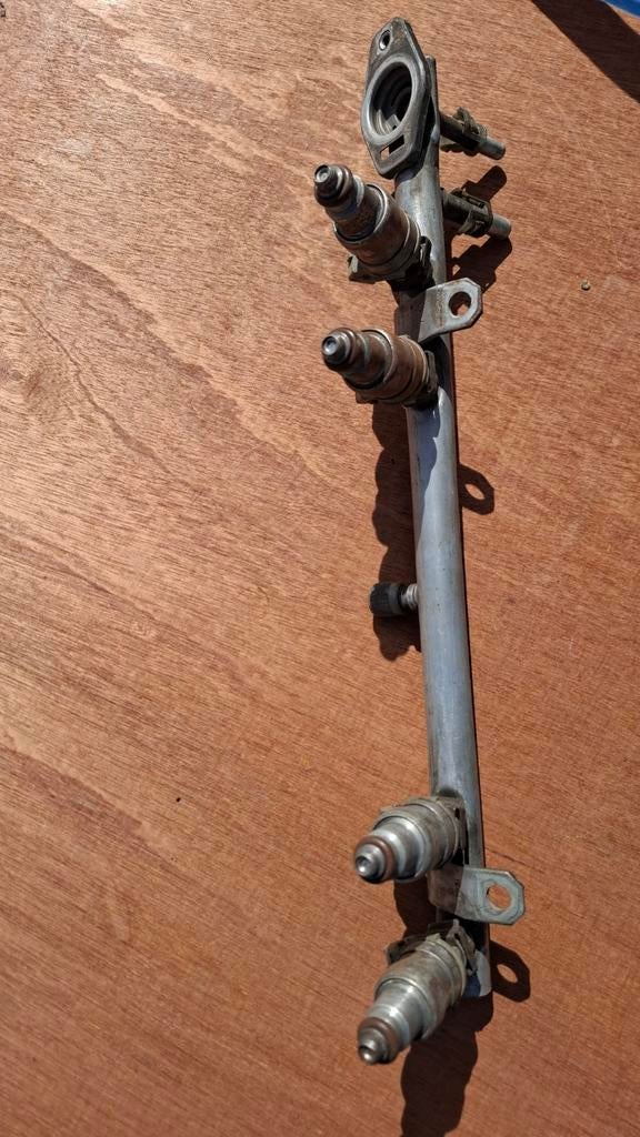 Injector Rail + Injectoren Jeep Wrangler 2.5L (4-cilinder), Ophalen of Verzenden, Gebruikt, Jeep