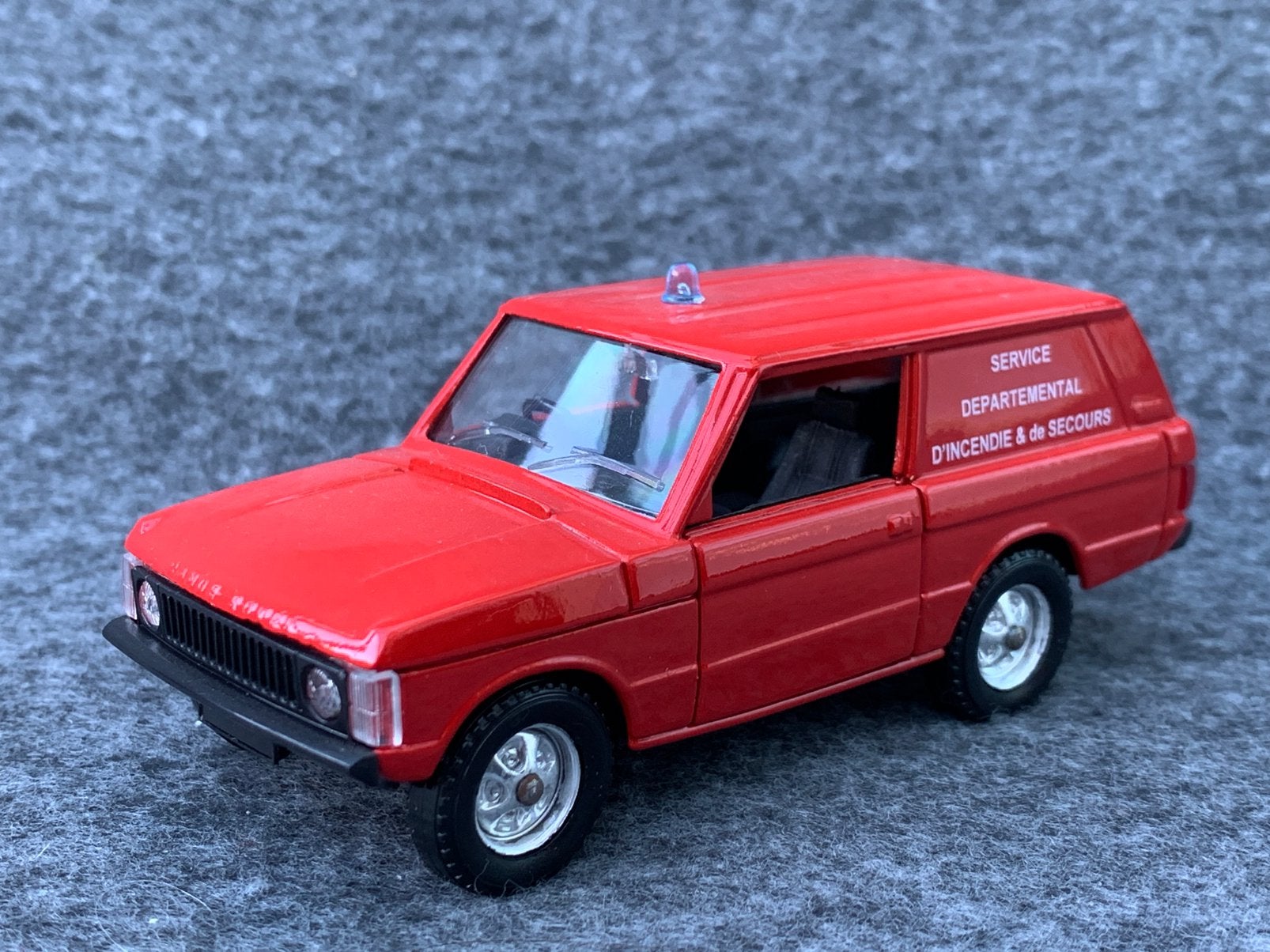 Land Rover Range Rover brandweer modelauto solido 1:43, Ophalen of Verzenden, Zo goed als nieuw, Auto