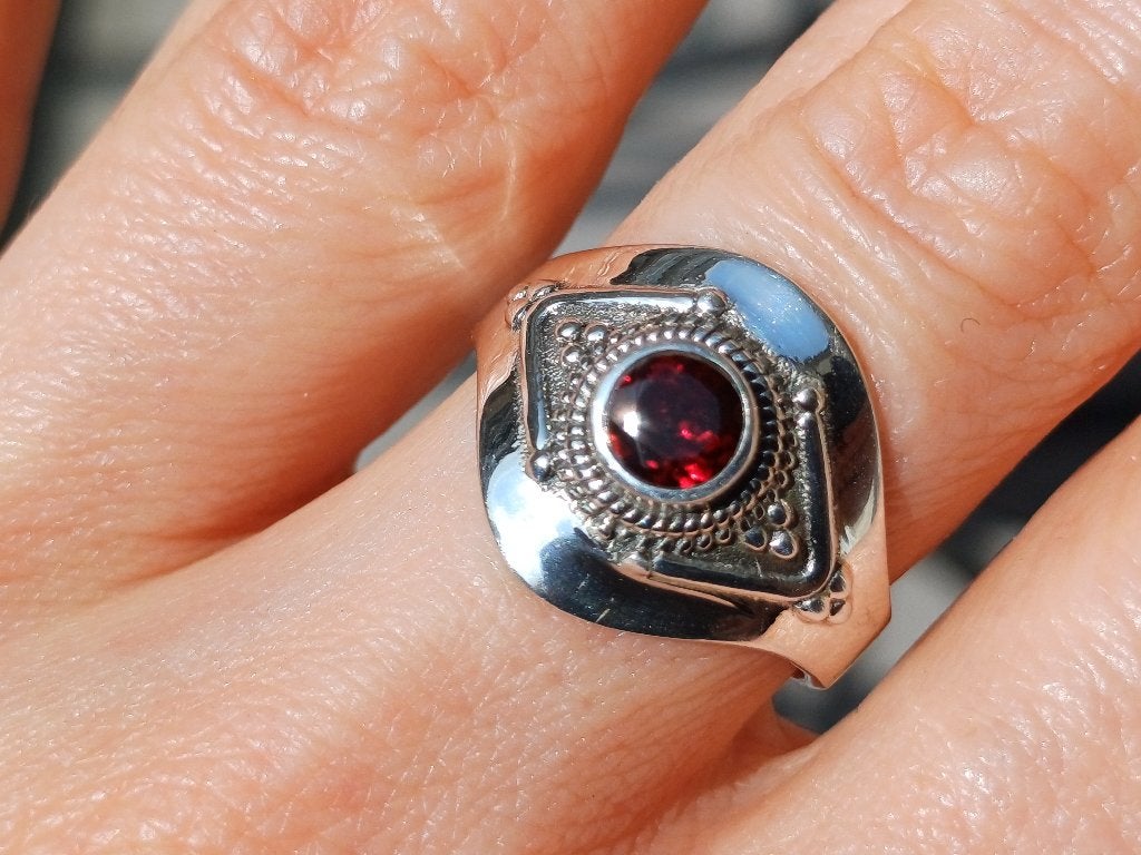 Vanoli 925 zilveren ring granaat maat verstelbaar 17 tot 18, Daiva1973@hotmail.com, Vanoli, Amsterdam, Nieuw