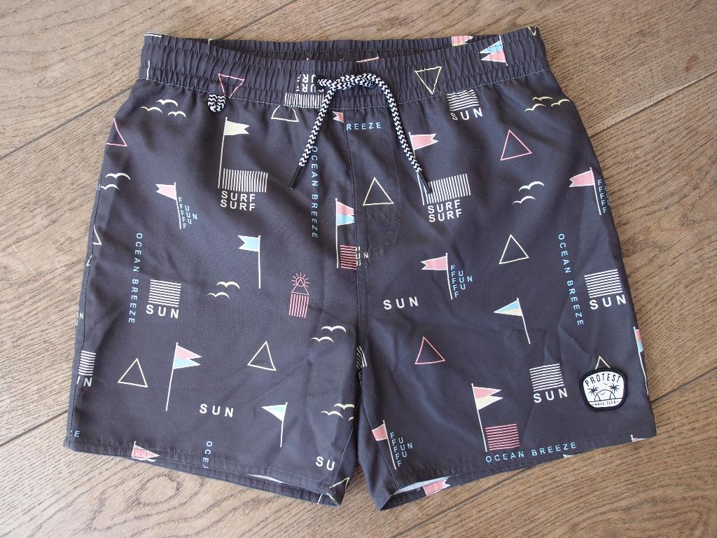 Super stoere jongens Protest zwem short korte broek maat 152, Kinderen en Baby's, Kinderkleding | Maat 152, Protest, Sport- of Zwemkleding