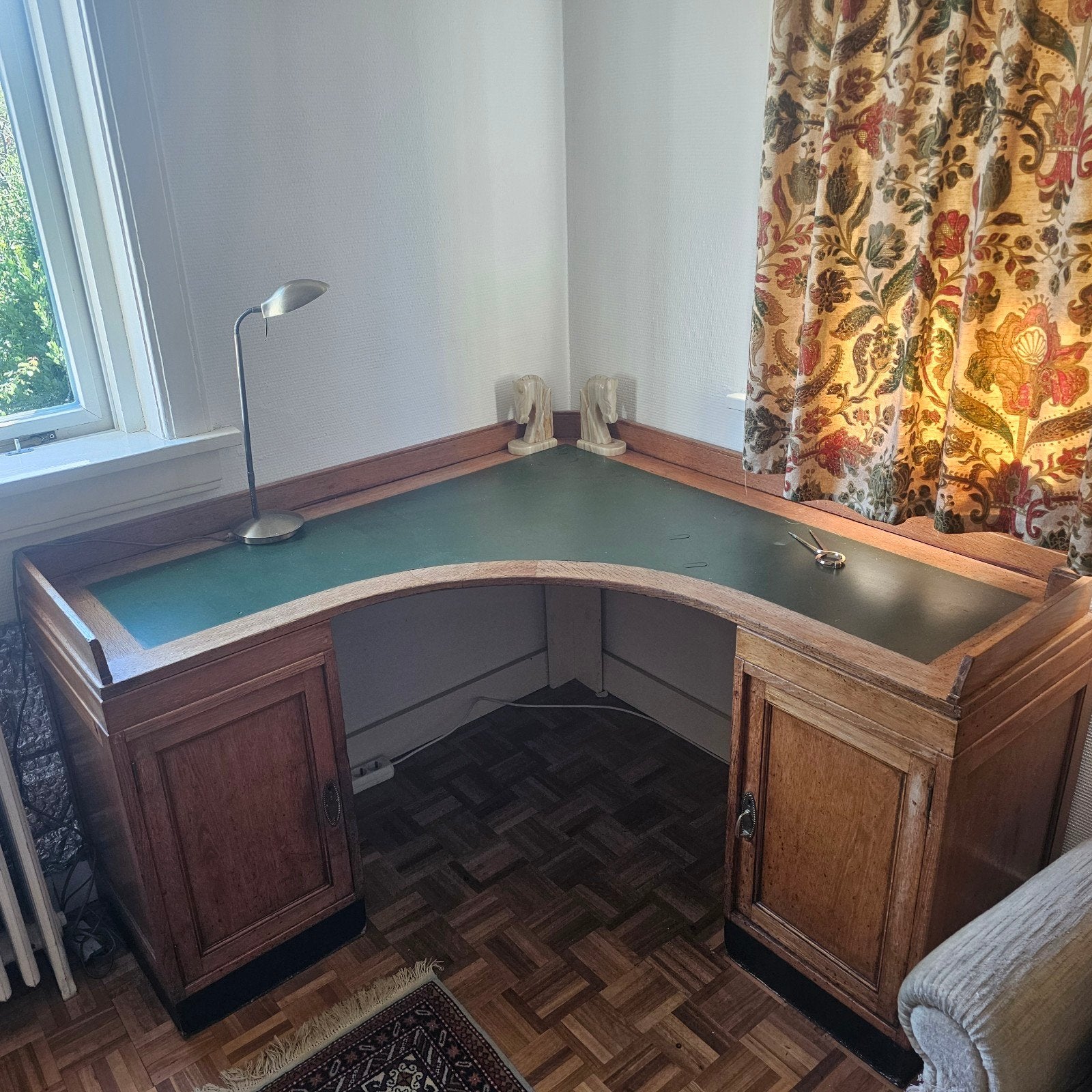 Engels eikenhouten hoekbureau met groen leer, Ophalen, Gebruikt, 139 cm, Hout