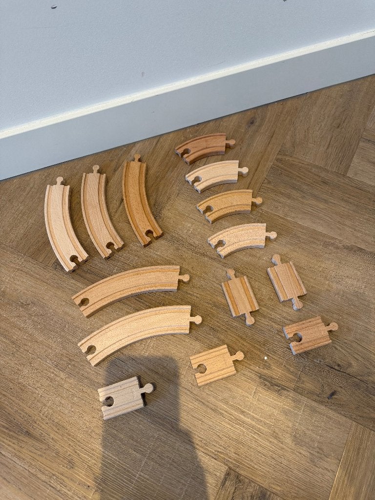 ZGAN 14x Brio houten trein spoor rails 33385 set 33342 pack, Ophalen of Verzenden, Zo goed als nieuw