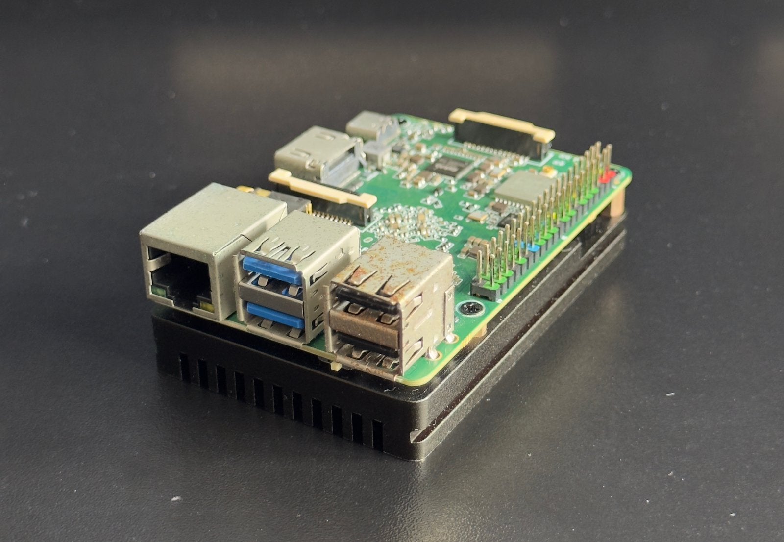 Radxa Rock Pi 4B+ met 2GB RAM/ 32GB eMMC/ 64GB SD, Gebruikt, Ophalen of Verzenden, SSD, Minder dan 4 GB