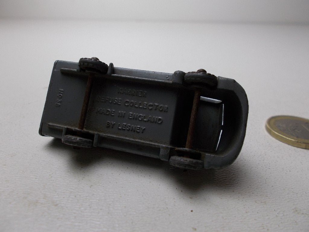 1957 Lesney Matchbox No. 38A KARRIER REFUSE COLLECTOR., Ophalen of Verzenden, Gebruikt, Bus of Vrachtwagen, Lesney
