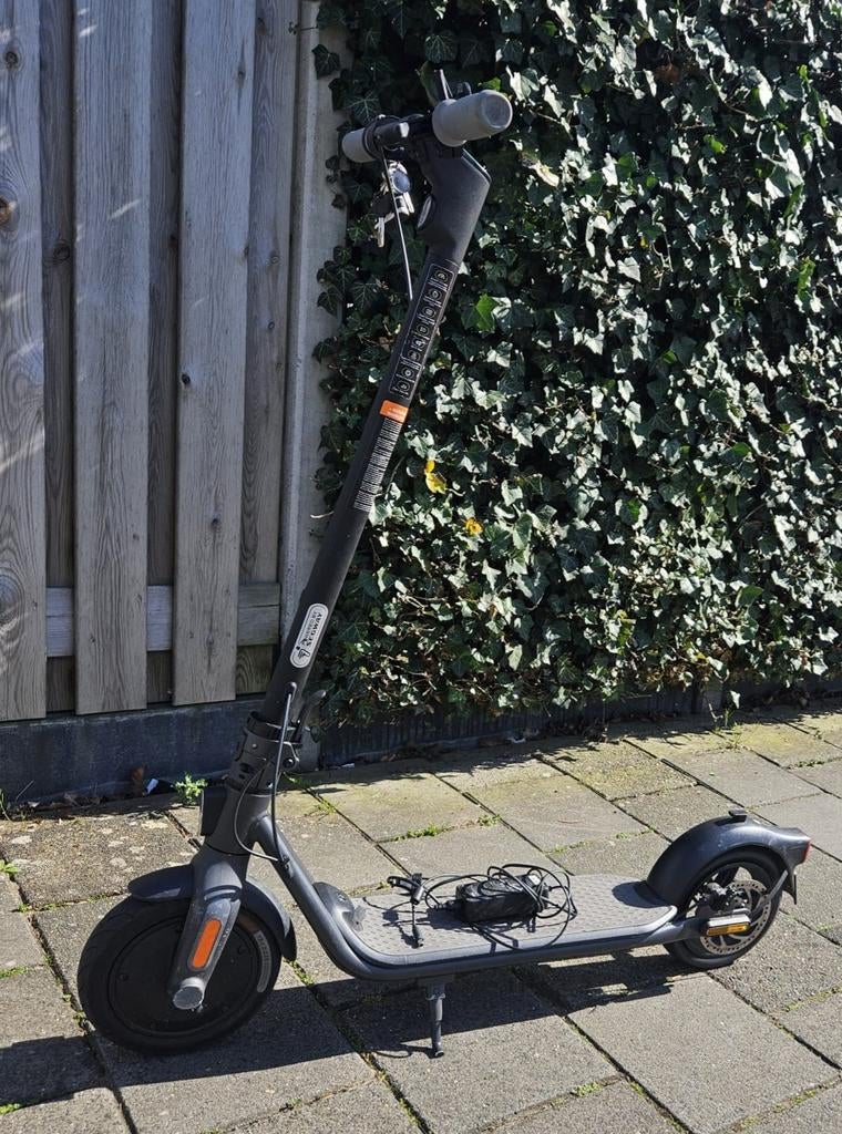 E-STEP NINEBOT F25, Ophalen of Verzenden, Gebruikt, Gewone step