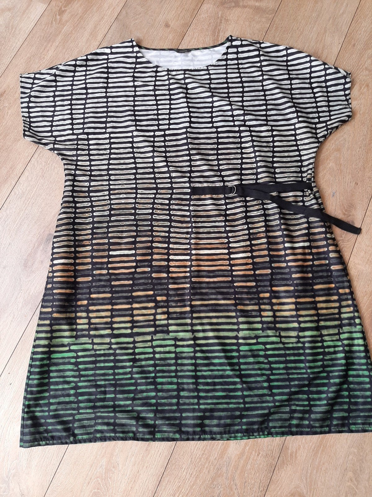 Floryday jurk met leukel print en riempje - Maat XL, Kleding | Dames, Floryday, Ophalen of Verzenden, Gedragen, Meerkleurig
