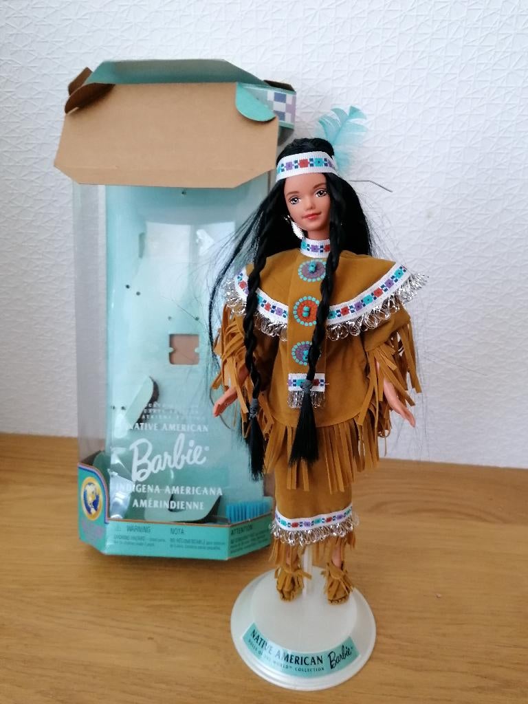 Mattel landenbarbie Amerika indiaan, Verzamelen, Poppen, Ophalen of Verzenden, Pop