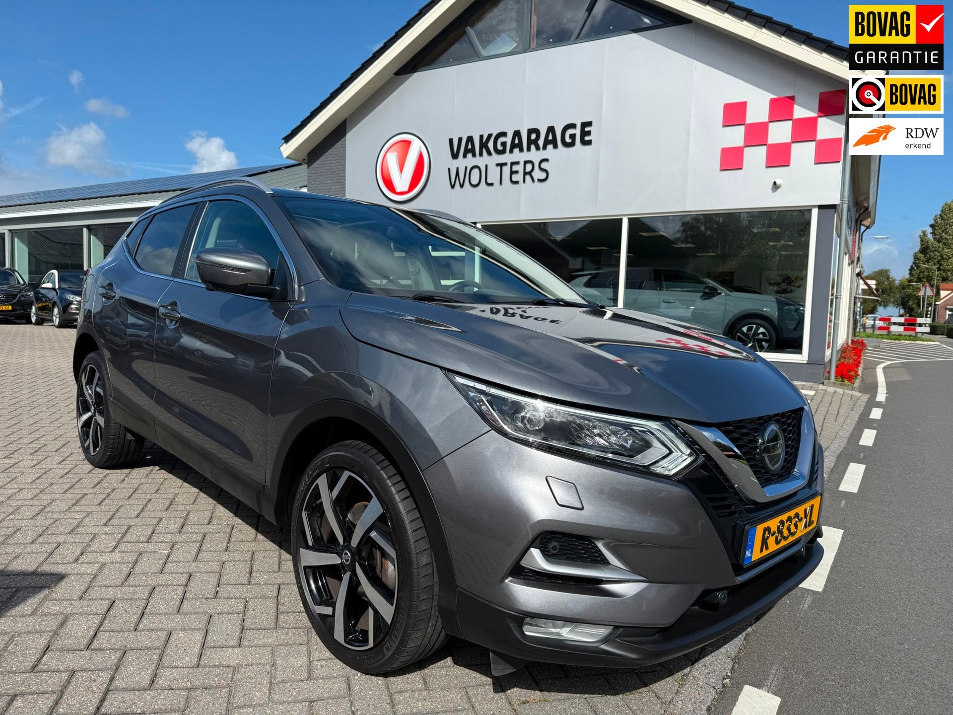 Nissan Qashqai 1.3 DIG-T Premium Edition RIJKLAARPRIJS!, Auto's, Gebruikt, Leder, Bedrijf, Qashqai