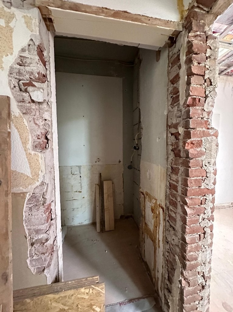 Klusjesman, Crème, 75 m² of meer, Overige typen, Nieuw