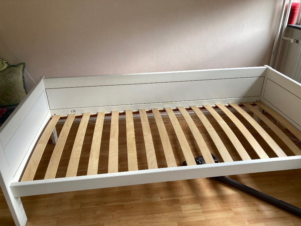 Lifetime bed wit hout, Ophalen, 85 tot 100 cm, Gebruikt, Hoogslaper of Stapelbed