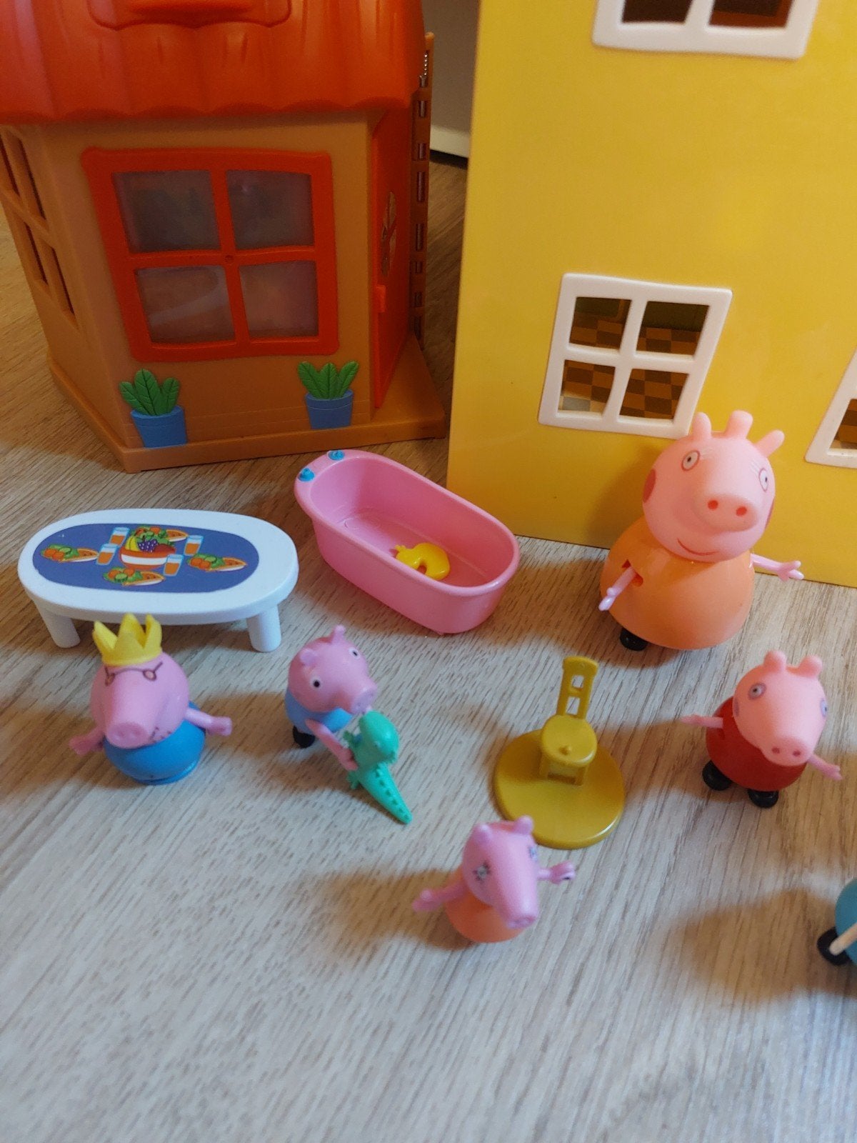 Peppa pig huis met tuinhuis, Kinderen en Baby's, Speelgoed | Poppenhuizen, Ophalen of Verzenden, Toebehoren