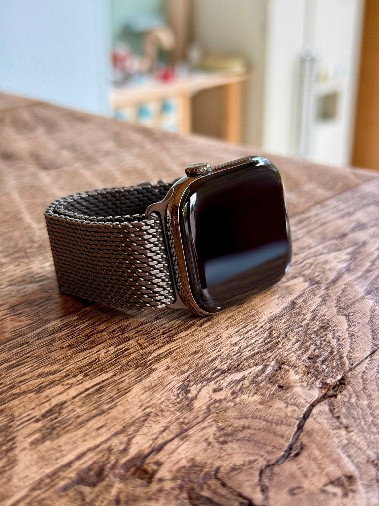 Apple Watch Series 11 Stainless Steel + Titanium Milanese, Apple Watch, IOS, Ophalen of Verzenden, Zo goed als nieuw