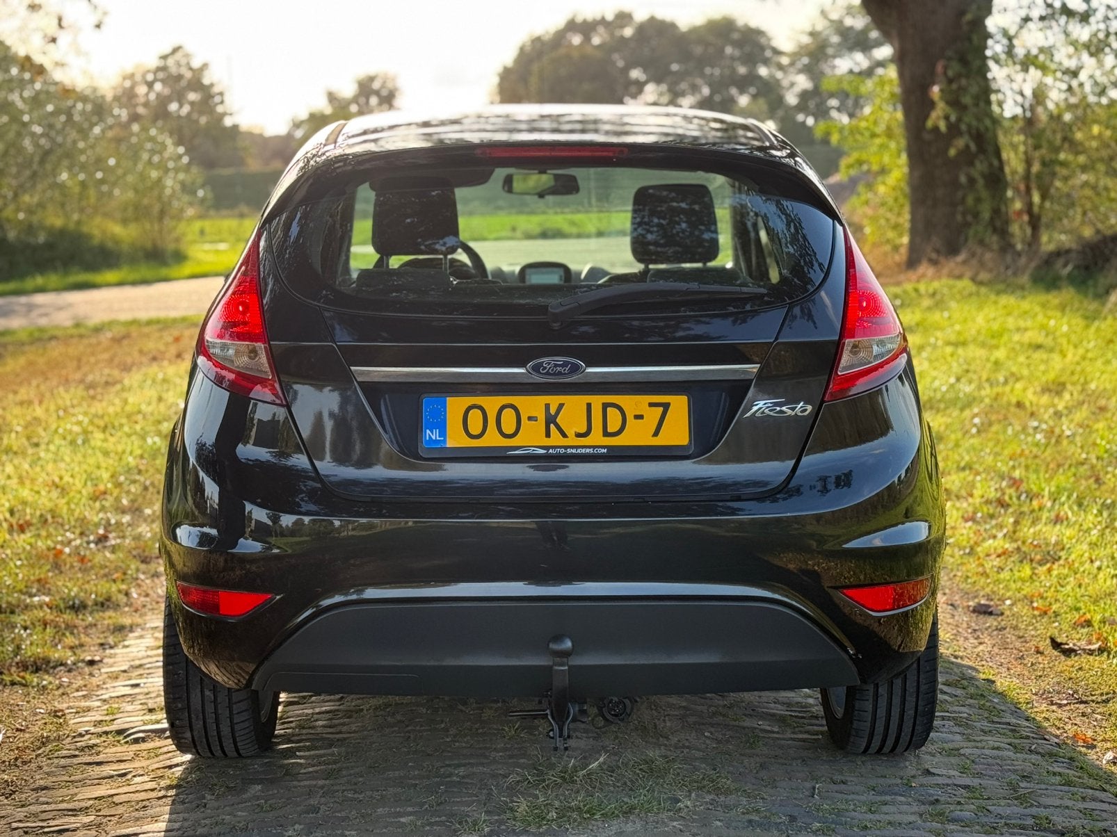 Foto 4 van Ford Fiësta 1.25 5-DR | NW. APK! | DISTRIB. GDN! | LUXE!