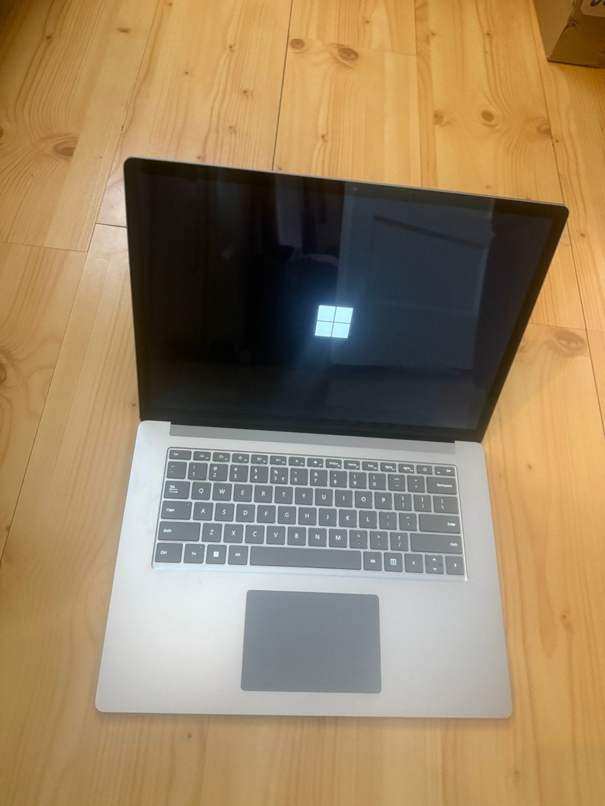 Nieuwe Microsoft Surfsce Laptop 4/15Inch/i7/16gb/ 256gb/11th, 15 inch, Qwerty, 8 GB, Touchscreen