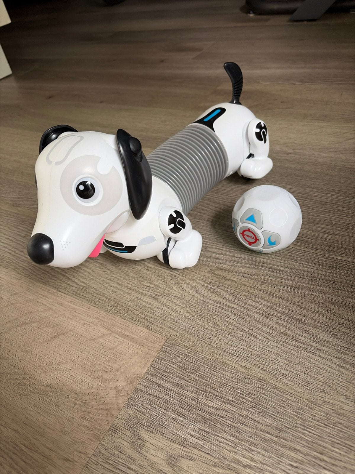 Interactieve robot hond met afstandsbediening, Ophalen, Zo goed als nieuw, Jongen of Meisje