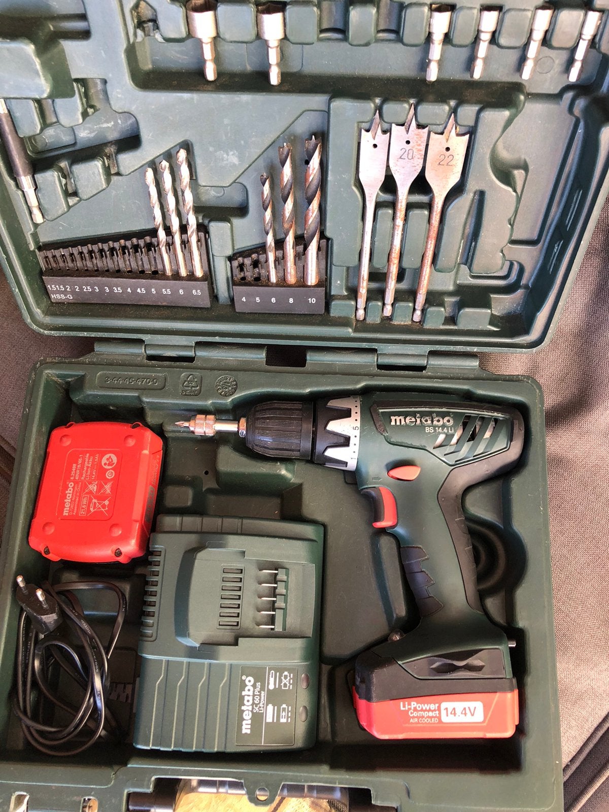 Metabo BS-14 LI Accu boormachine met 2 accu een oplader, Ophalen, Zo goed als nieuw, Boormachine