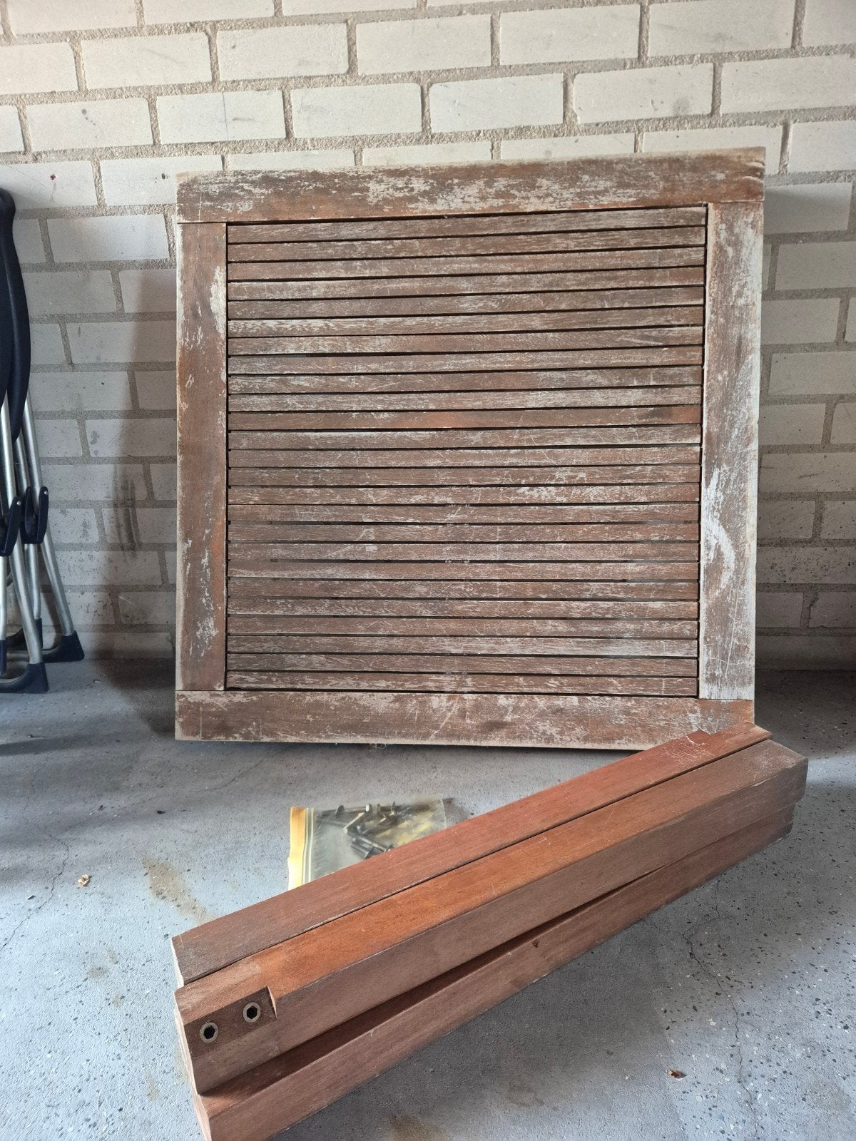 Gratis tuintafel, Tuin en Terras, Schuttingen, Ophalen, Minder dan 3 meter, Hout, 1 tot 2 meter