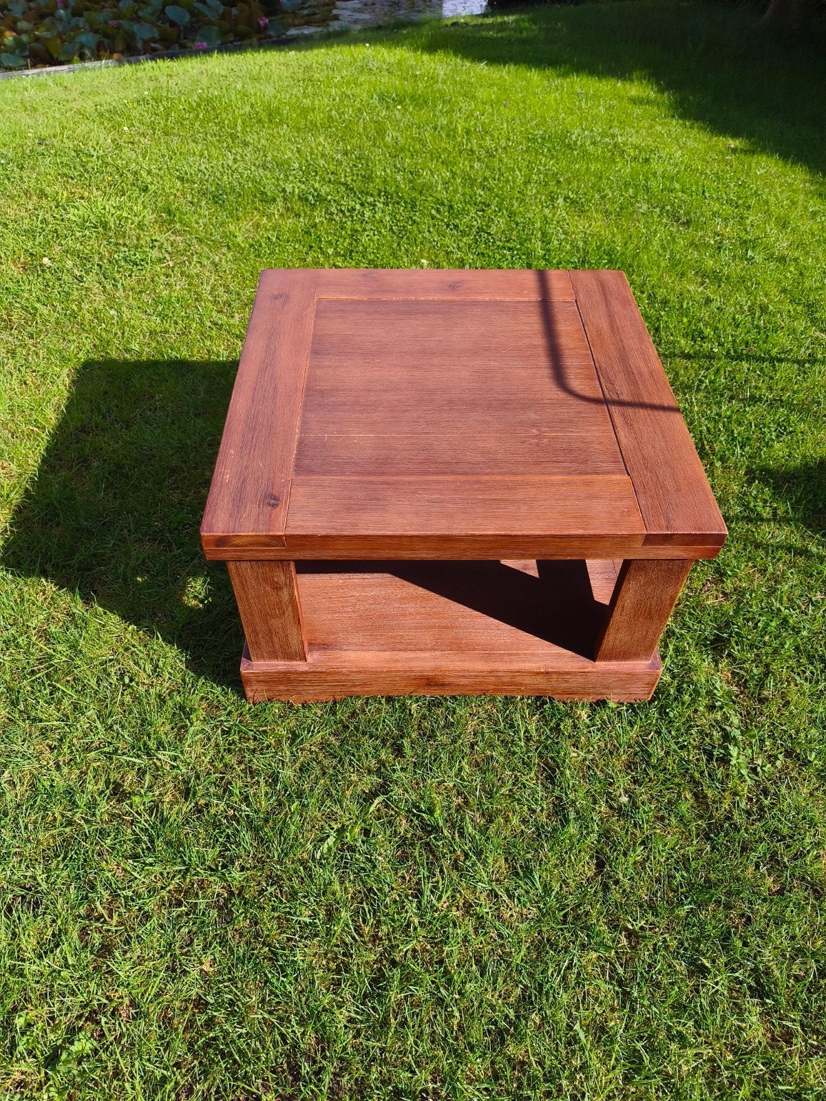 Teak houten tafeltje, Huis en Inrichting, Tafels | Salontafels, 50 tot 100 cm, Minder dan 50 cm, Vierkant, Teakhout