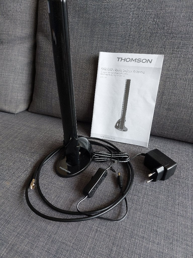 Thomson DAB+ / DAB / FM antenne met versterker., Ophalen of Verzenden, Zo goed als nieuw