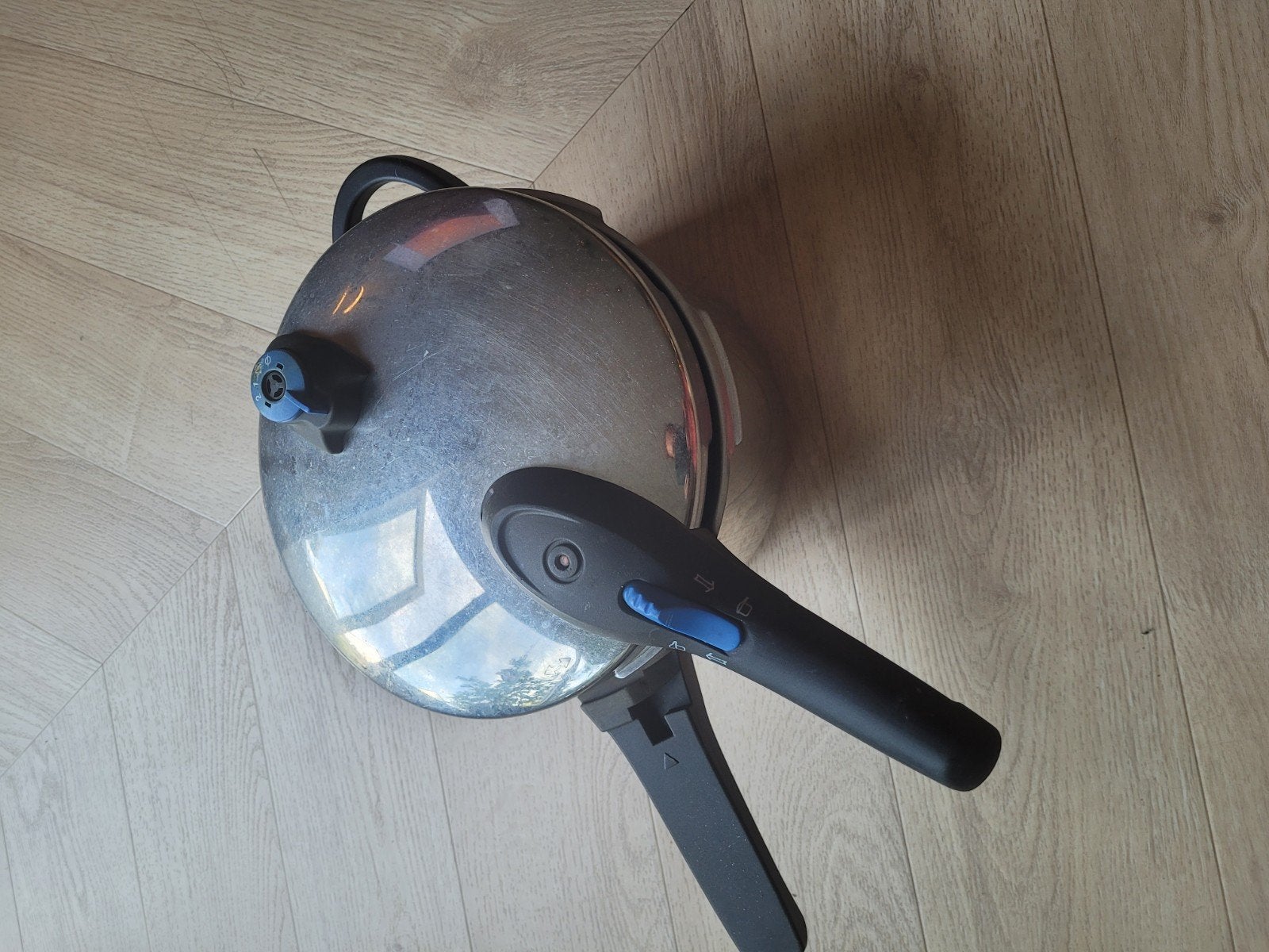 BK Snelkookpan RVS 6 Liter - 23 cm doorsnede, 18 cm hoog, Snelkookpan, Gebruikt, BK, Ophalen of Verzenden
