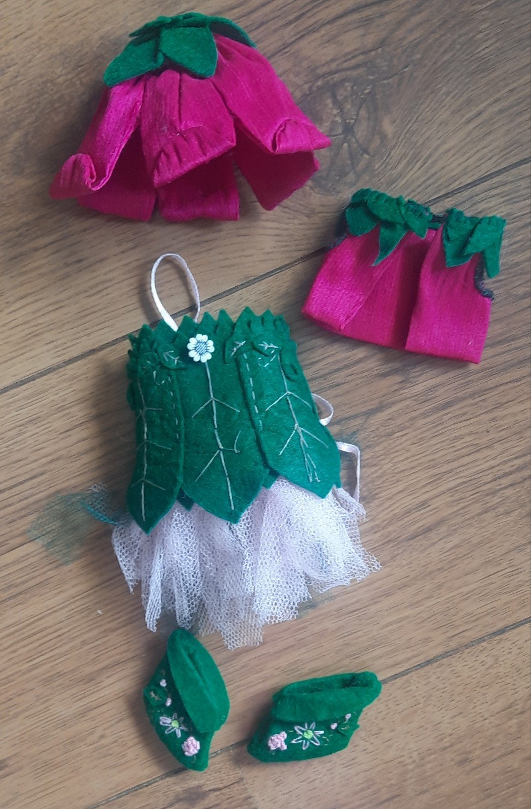 4 dlg hand gemaakt kleding set voor bjd 1/6 = 30. cm pop, Verzamelen, Poppen, Ophalen of Verzenden, Zo goed als nieuw, Kleertjes