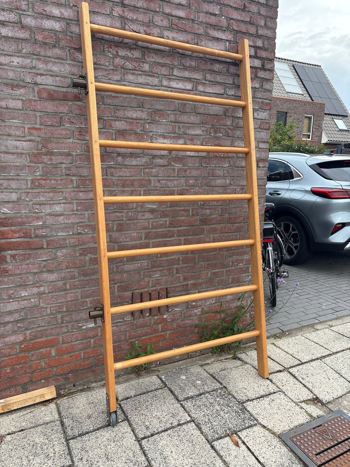 Houten wandrek / klimrek met wieltjes, Ophalen, Gebruikt