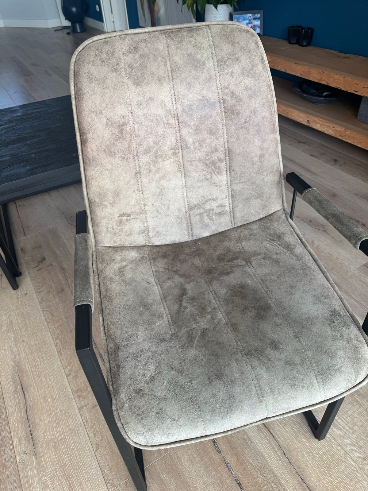 Gratis - 6 eetkamerstoelen: 3 groene en 3 grijze, Huis en Inrichting, Stoelen, Ophalen, Gebruikt, Overige kleuren, Stof