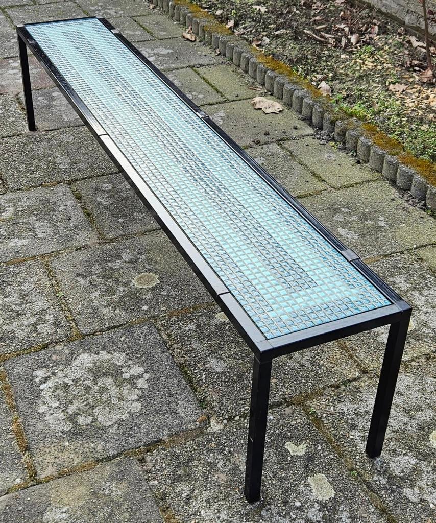 Vintage tafel met mozaïek blad, Huis en Inrichting, Tafels | Sidetables, Gebruikt, 25 tot 50 cm, 100 tot 150 cm, Rechthoekig, Metaal