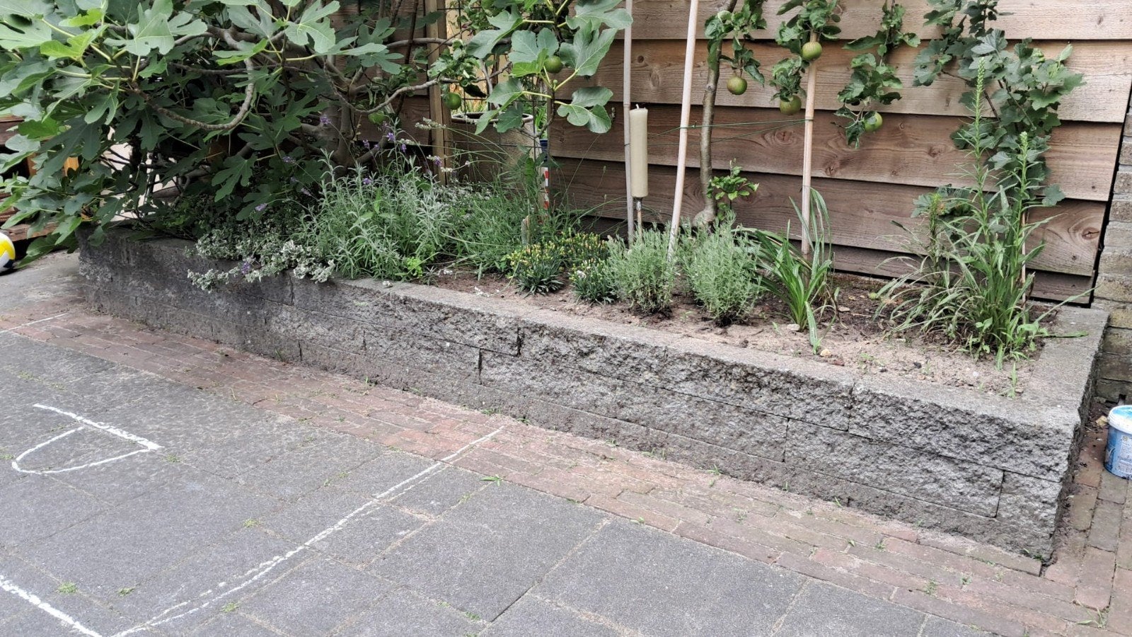 stapel blokken voor  tuin, Tuin en Terras, Ophalen, Volle zon, Vaste plant, Kruiden